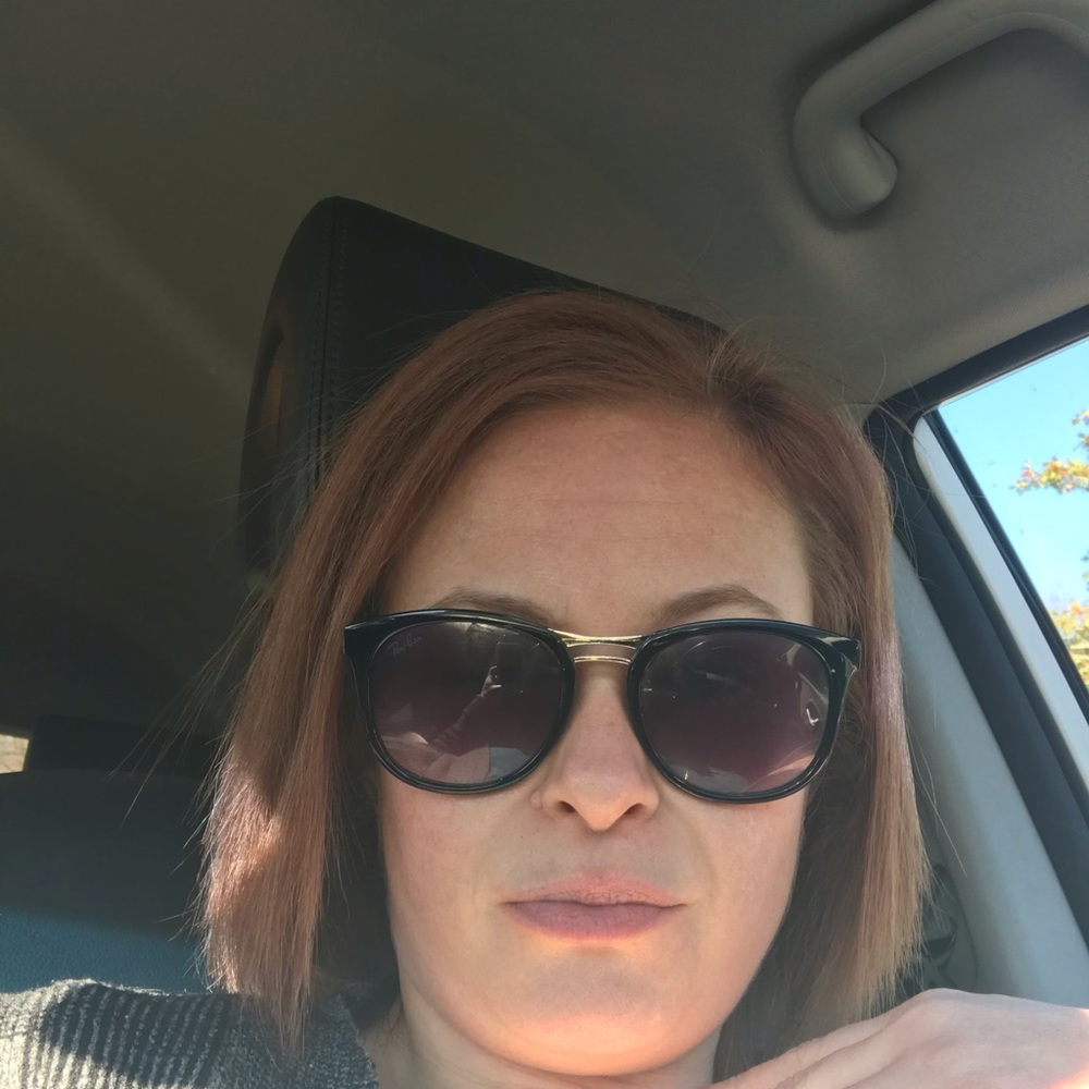 Meet your Posher, Jennifer